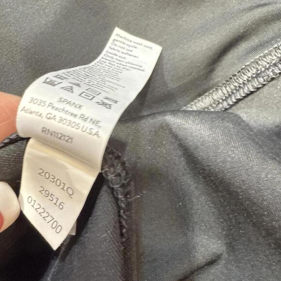 SPANX Black Faux Leather Classic City Business Casual Leggings Pants 1X Petite - Picture 9 of 15